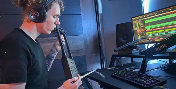 Robert Bruckmayer predstavuje nov skladbu Vocalis - medzinrodn spoluprcu so spevkou Loire Cotler z Duny